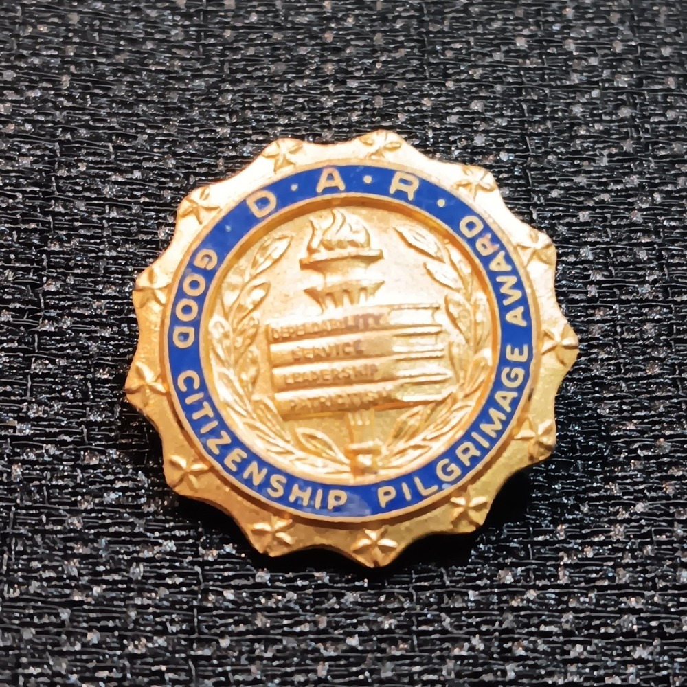 1953‎ Engraved DAR Good Citizenship Enamel Award Pin J.E. Caldwell Blue Gold